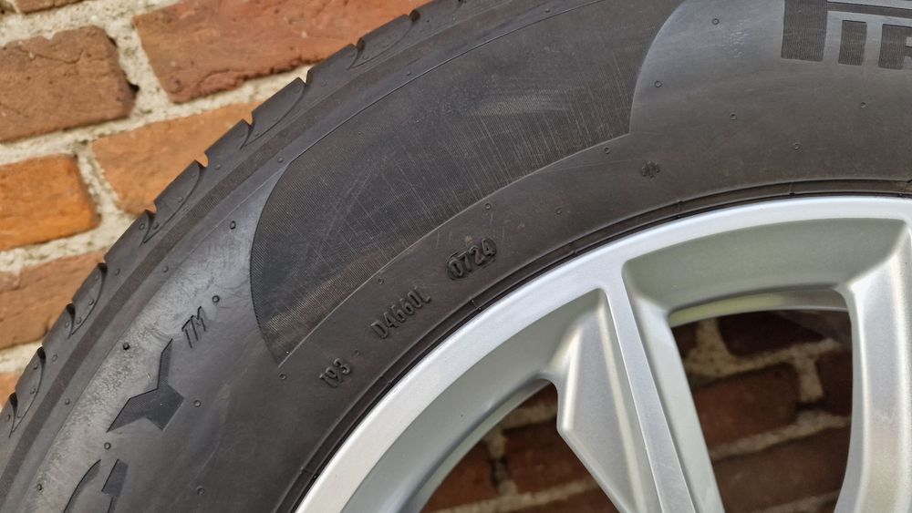 Koła letnie alufelgi Audi A6 A5 A4 Q3 Q5 5X112

235/65 R17 VW SKODA