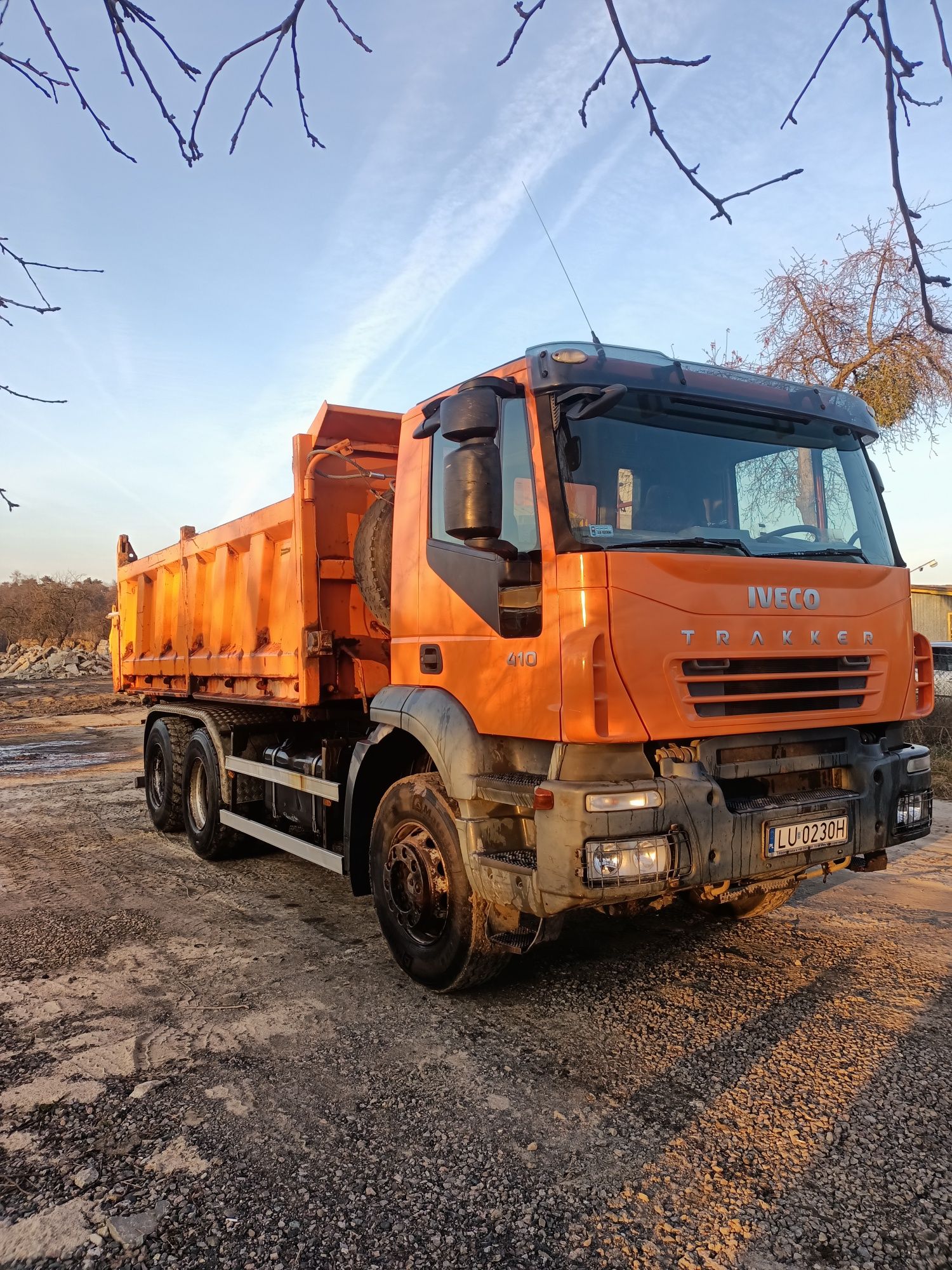 Sprzedam Iveco trakker 3osie umowa  kupna sprzedaży