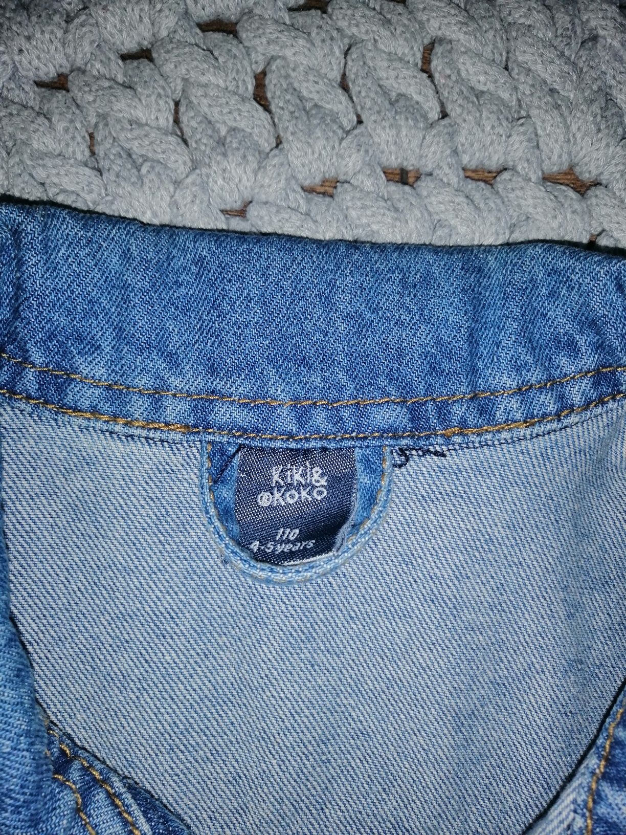 Kurtka jeansowa r. 110 dla dziewczynki