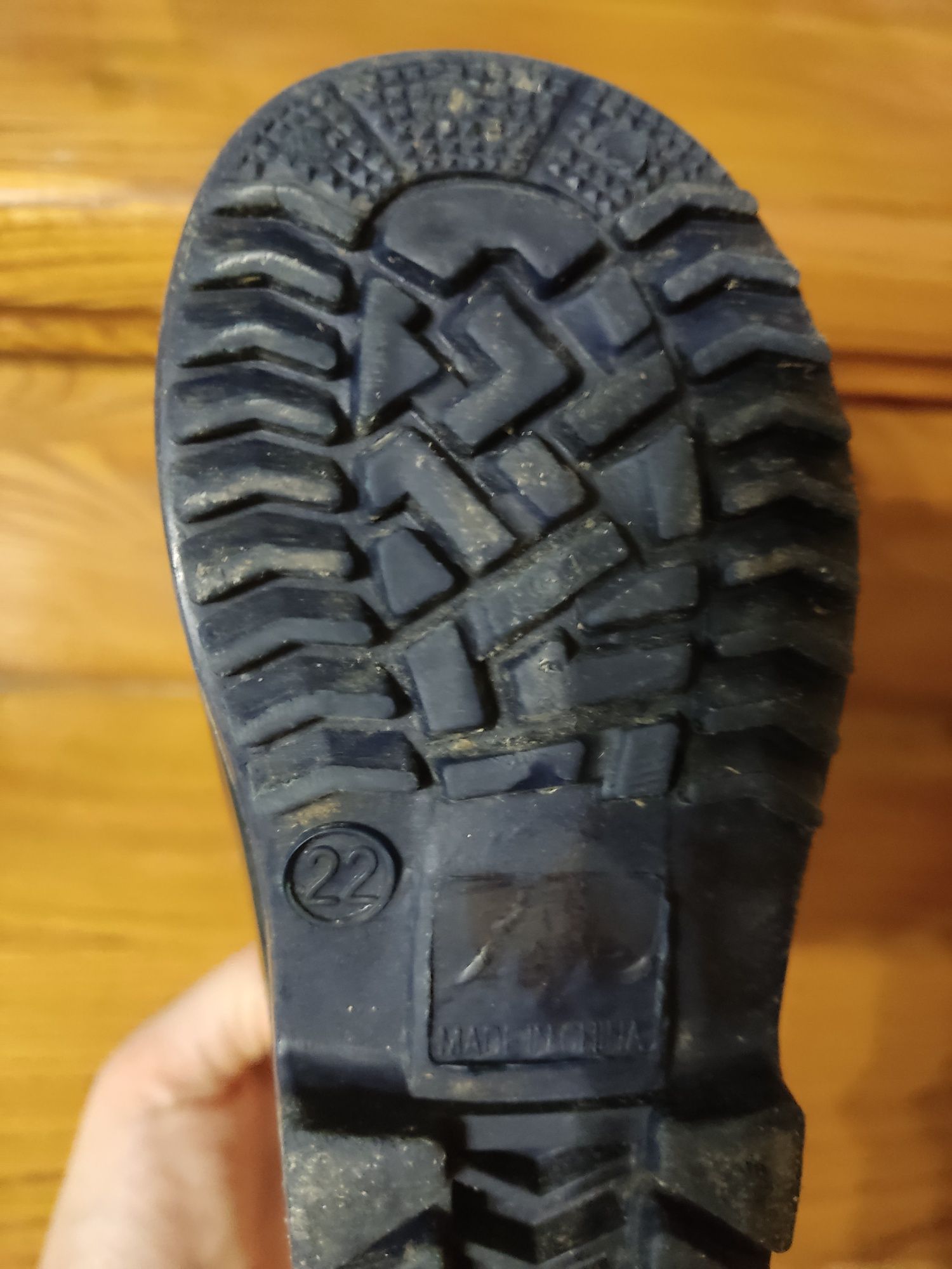 Kalosze kaloszki buty na deszcz dla dziecka gwiazdy 22