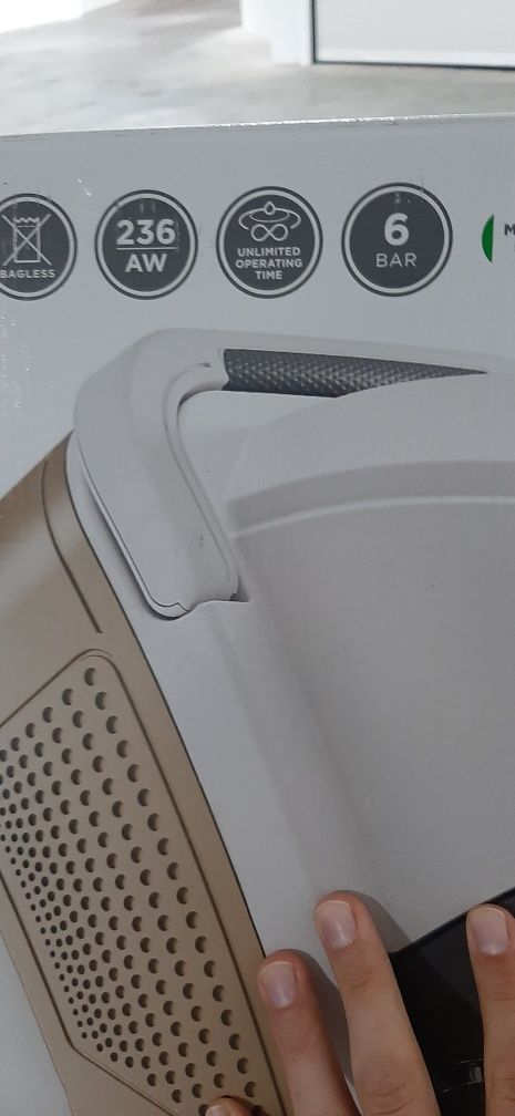 Aspirador com funcionalidade a vapor