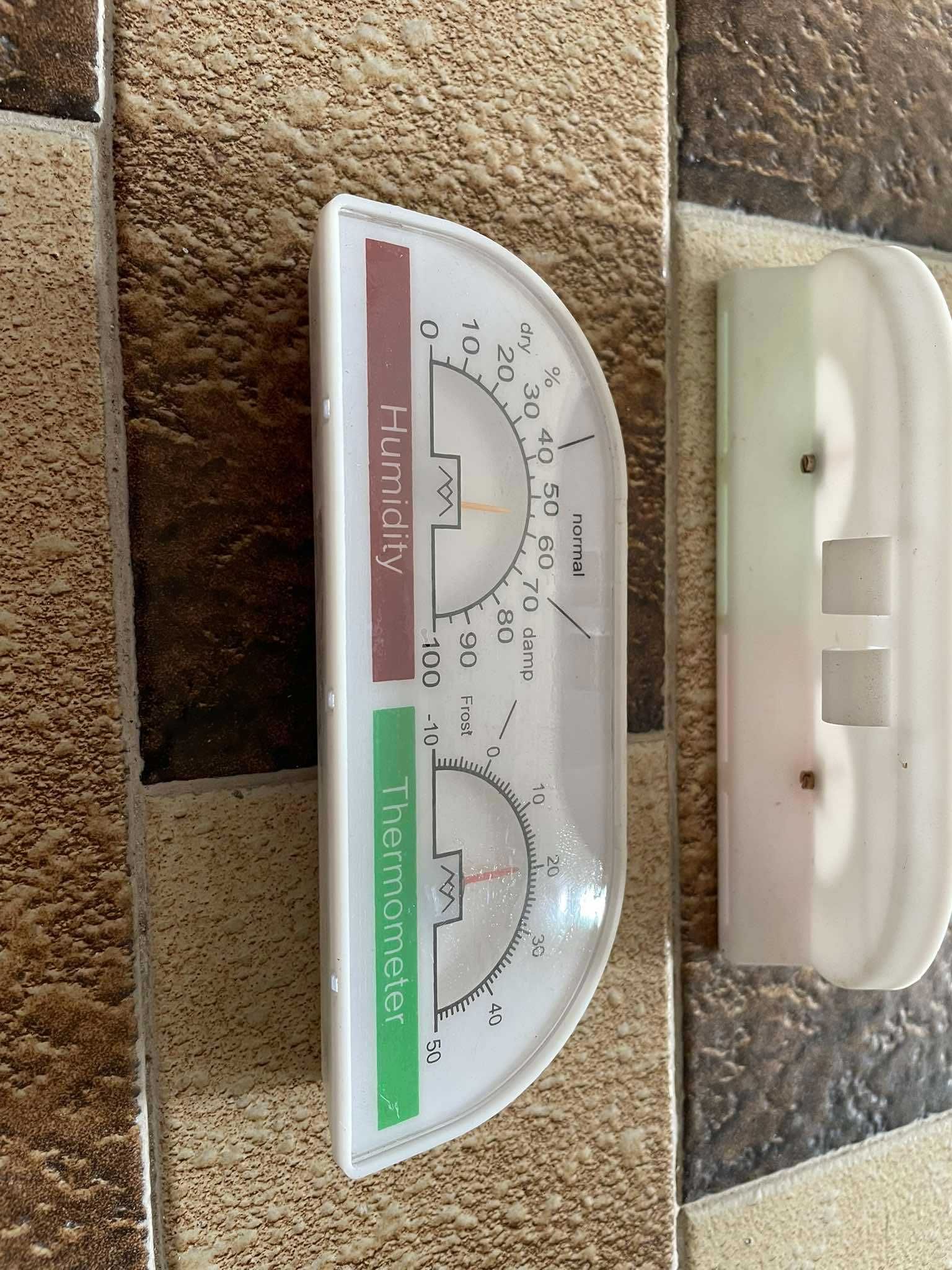 2x termometro com higrómetro