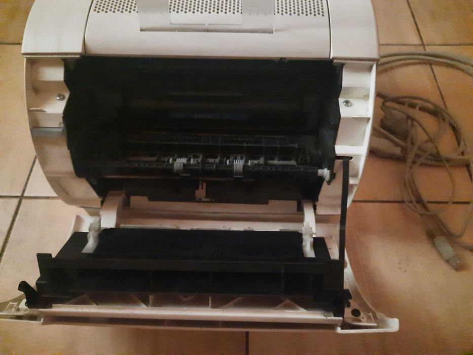 Принтер: лазерный  Canon LBP-1120