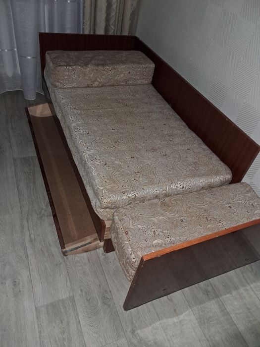 Продам диван малютка