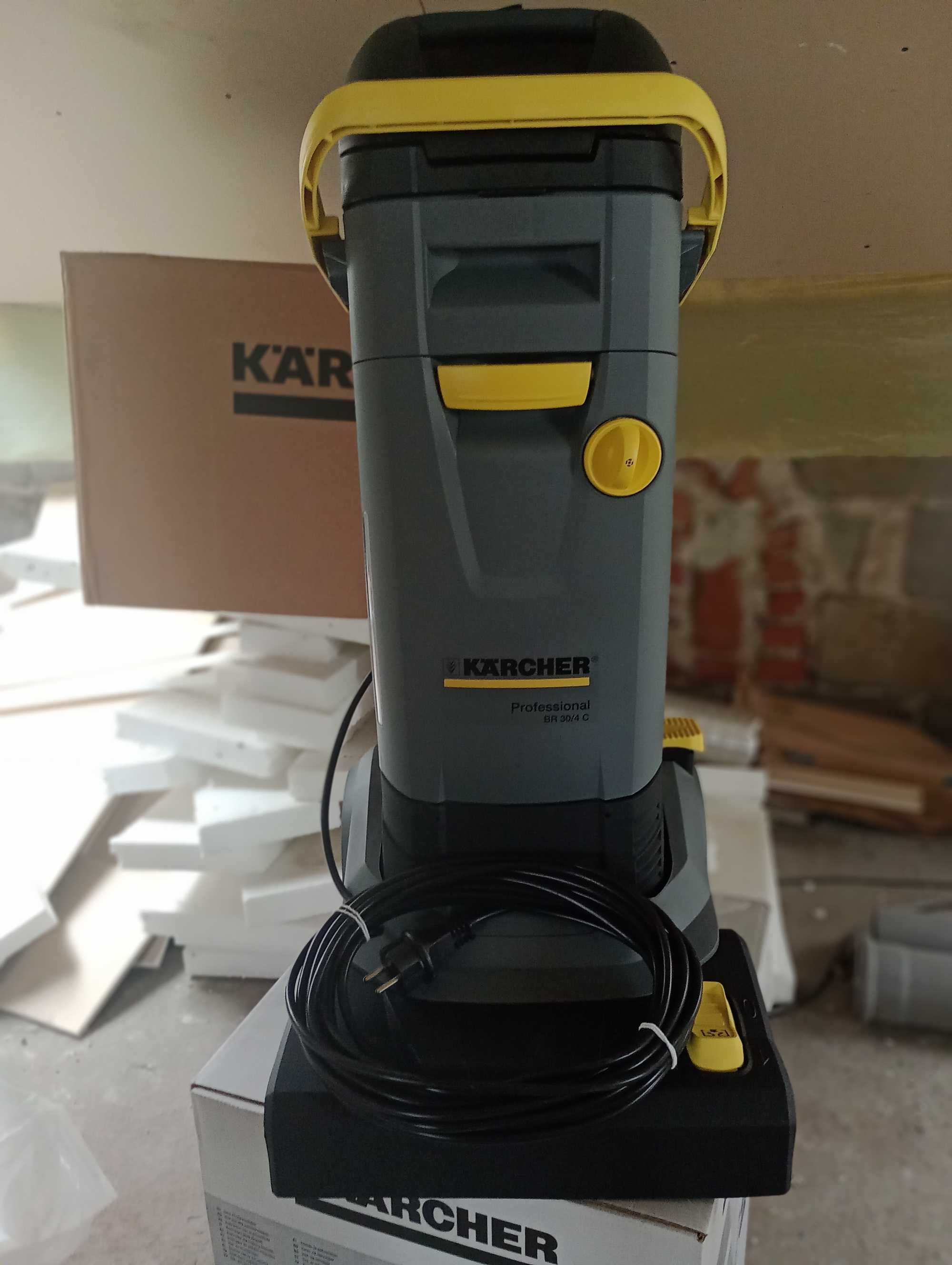 Szorowarka Karcher professional BR 30/4 c