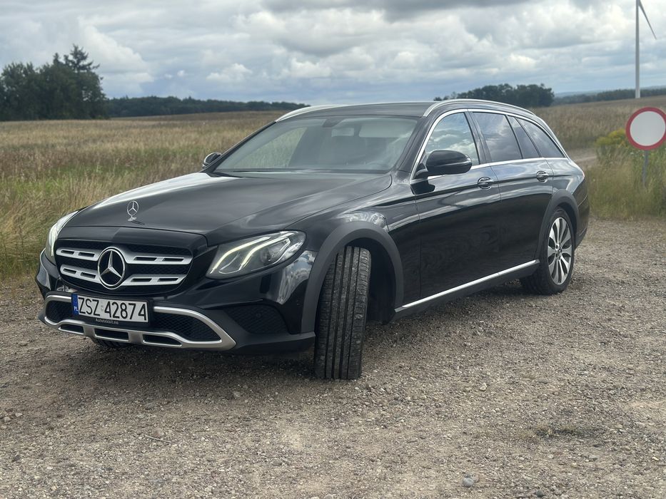 Mercedes e220d all-terrain 4matic 9g tronic virtual cockpit ambiente