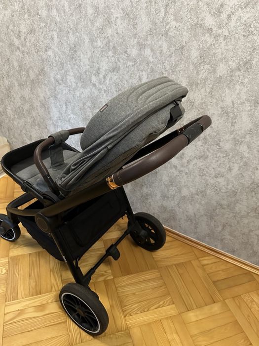 Дитяча коляска Corello epica 2022 року