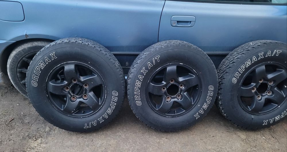 Koła Alufelgi KIA SPORTAGE 215/75 15R Suzuki Vitara Jimny Uaz