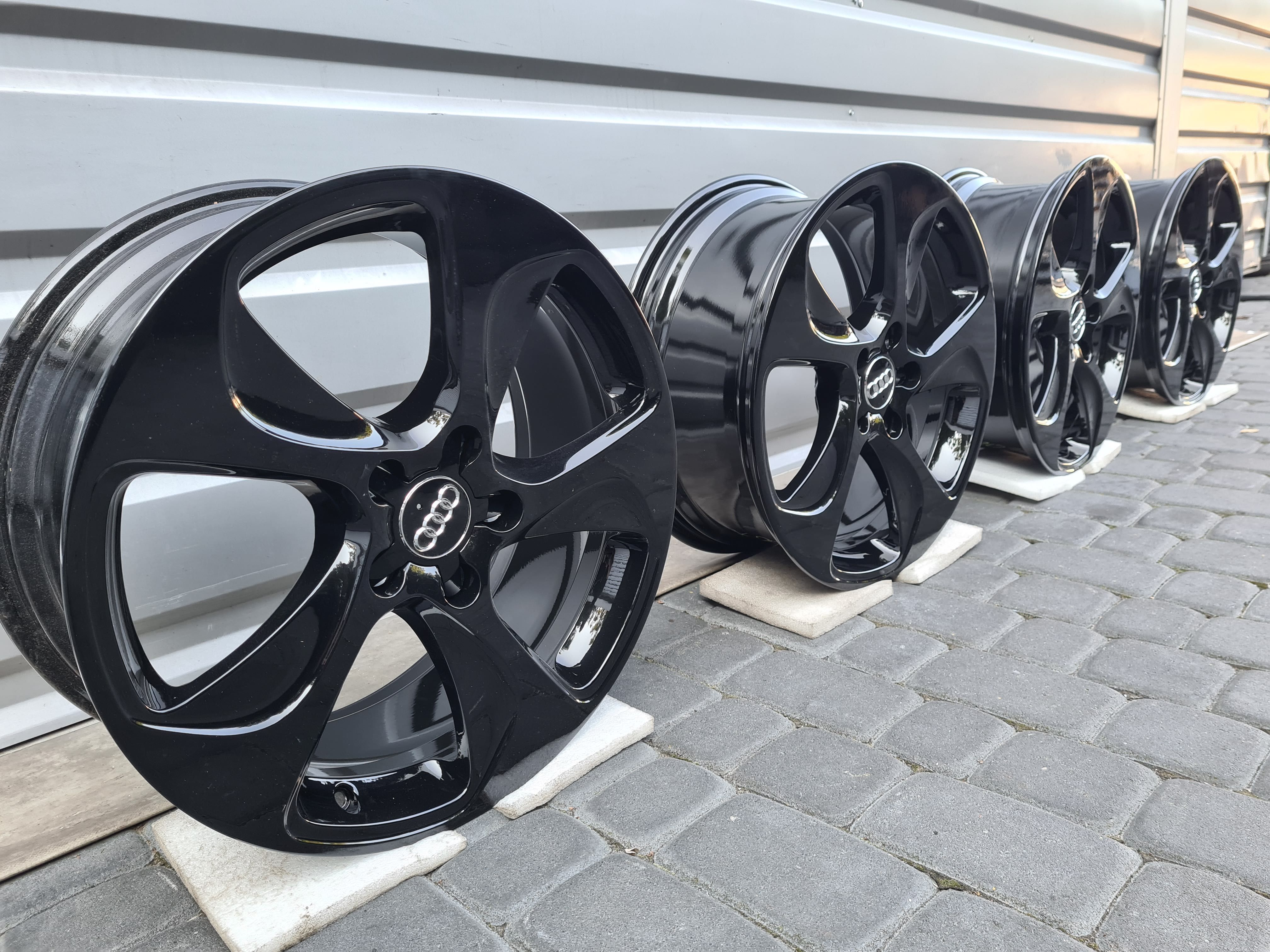 Oryginalne Felgi Audi 18" A3 A4 A6 A8 Q2 Q3 TT