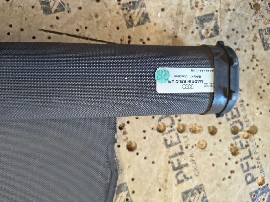 Audi A6 C5 roleta bagażnika