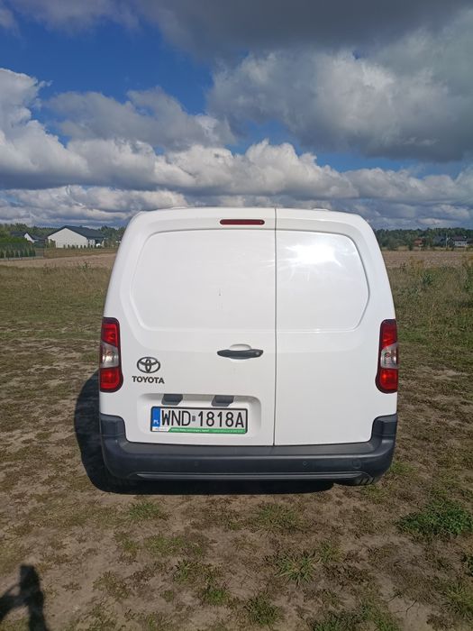Toyota Proace City 1.5 D4D, 3 osoby, faktura 23%