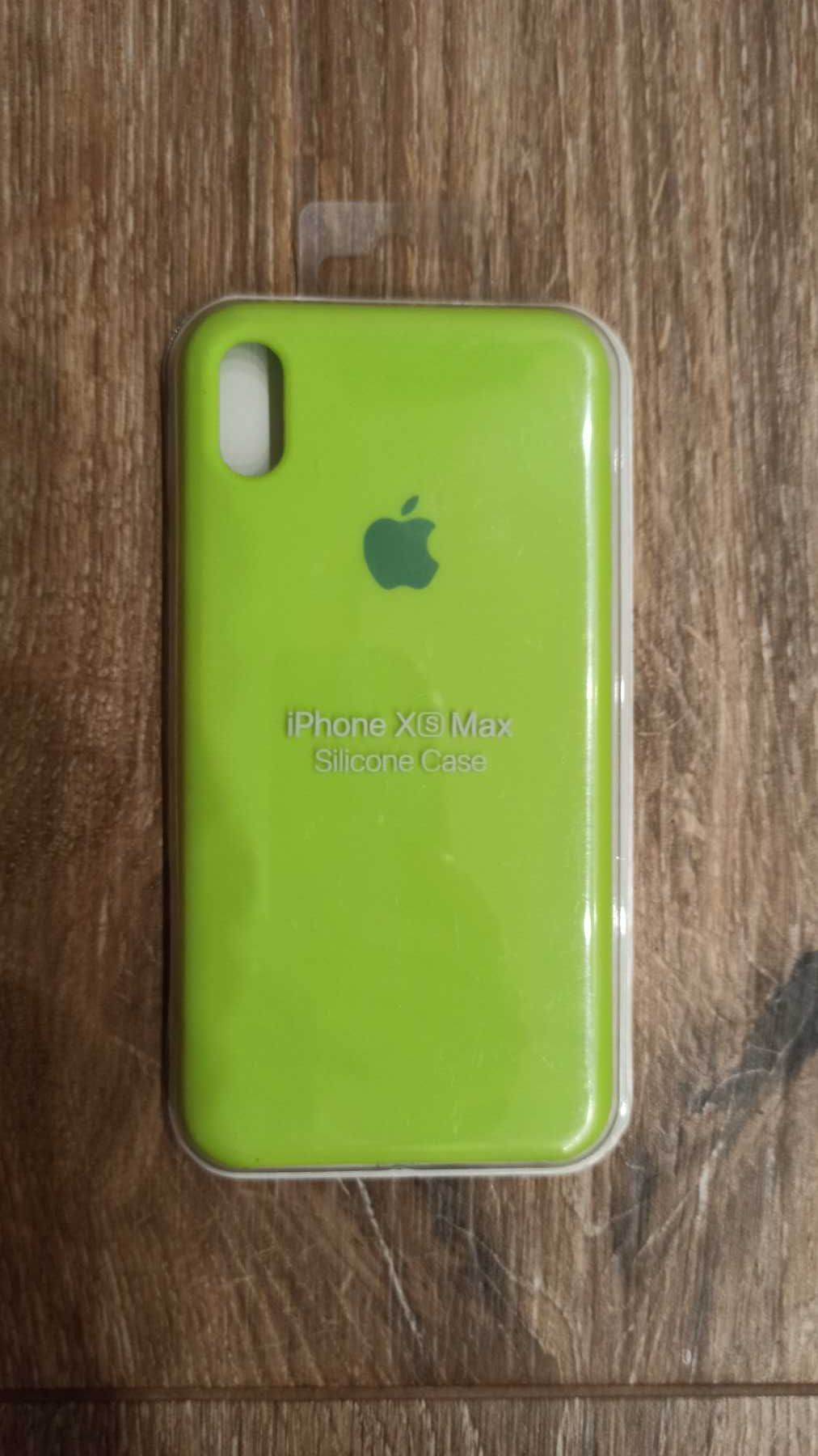 Продам новий салатовий чехол на Iphone xs max