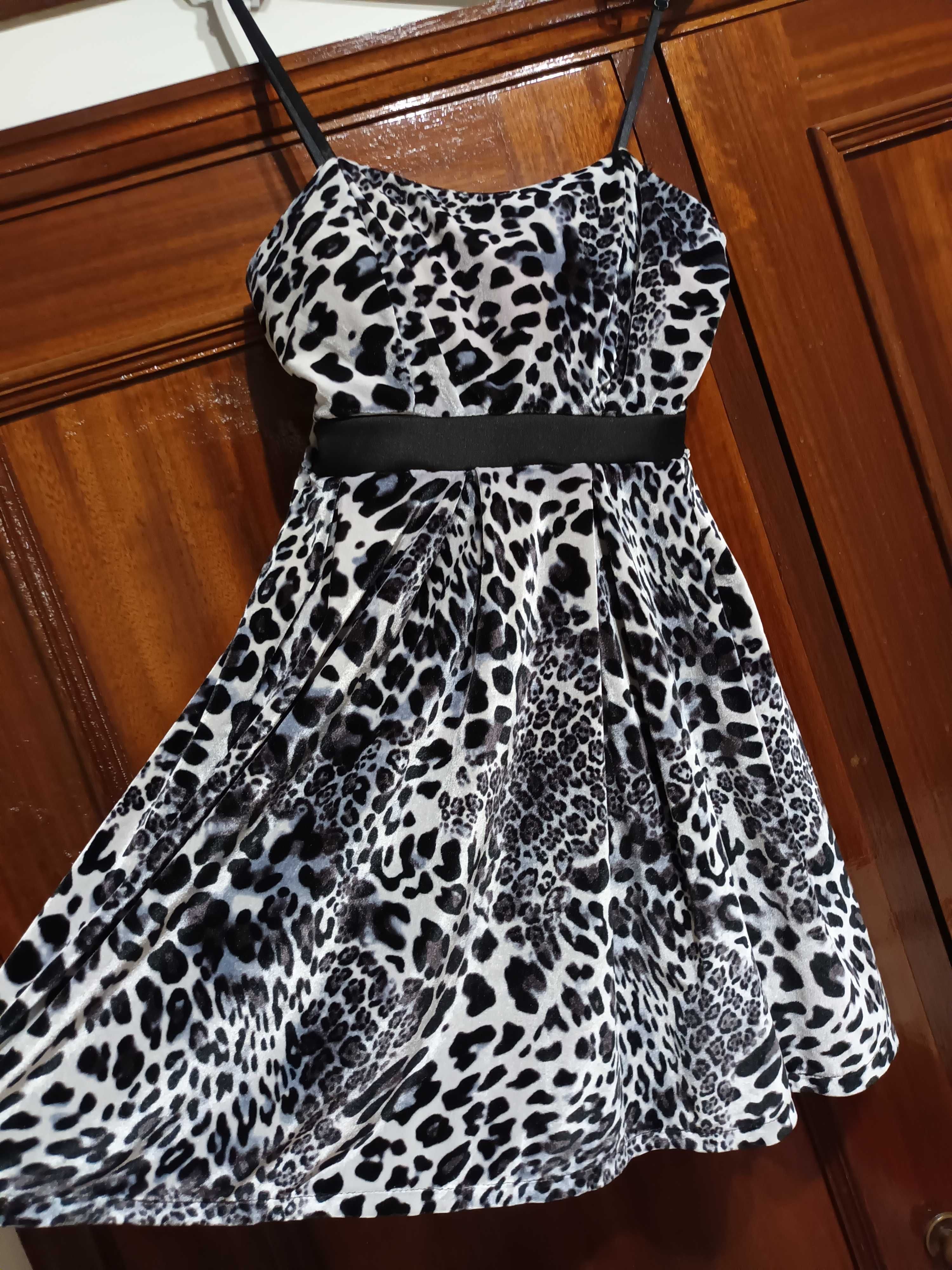 Vestido tigresa preto/branco