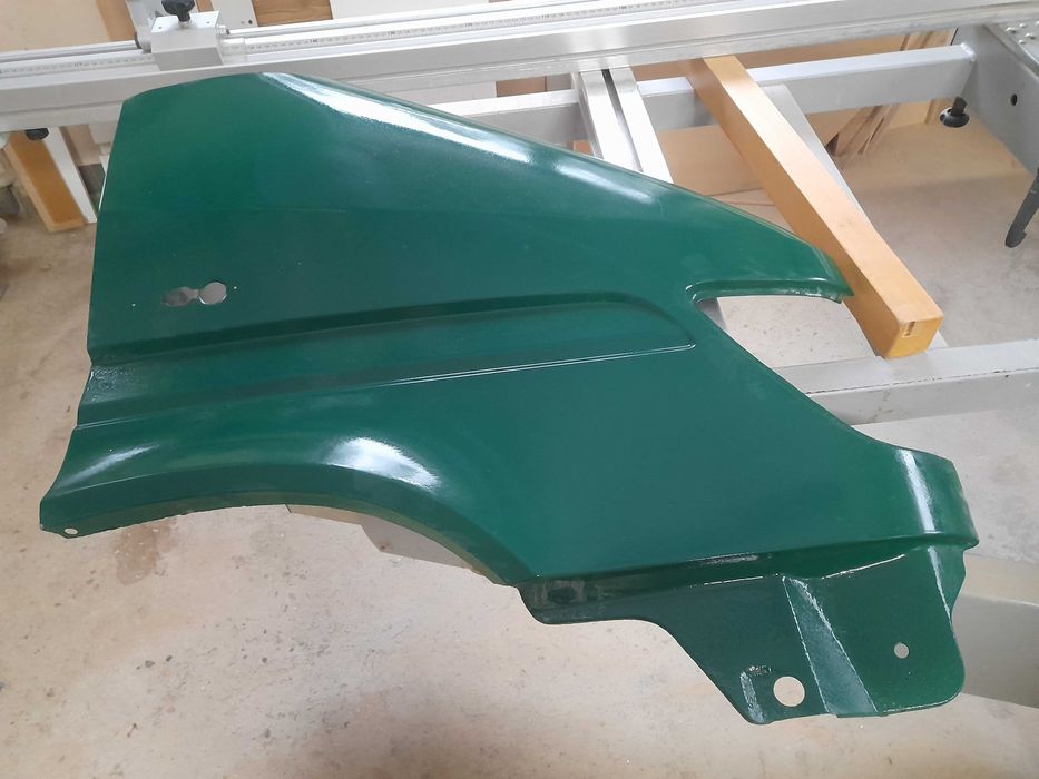 Błotnik przedni prawy Mercedes Sprinter 208D