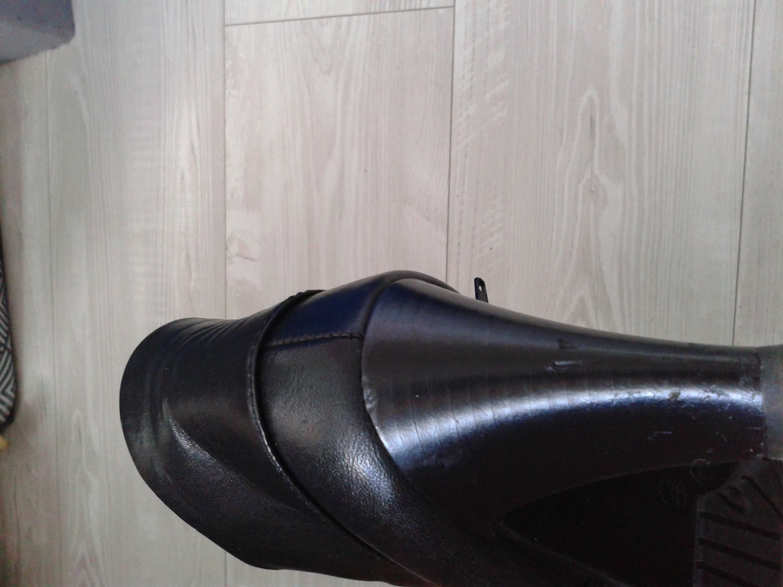 buty damskie, wiosenne, botki, skórzane Tamaris, rozm. 37