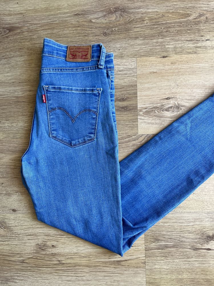 Jeansy Levis 721 S