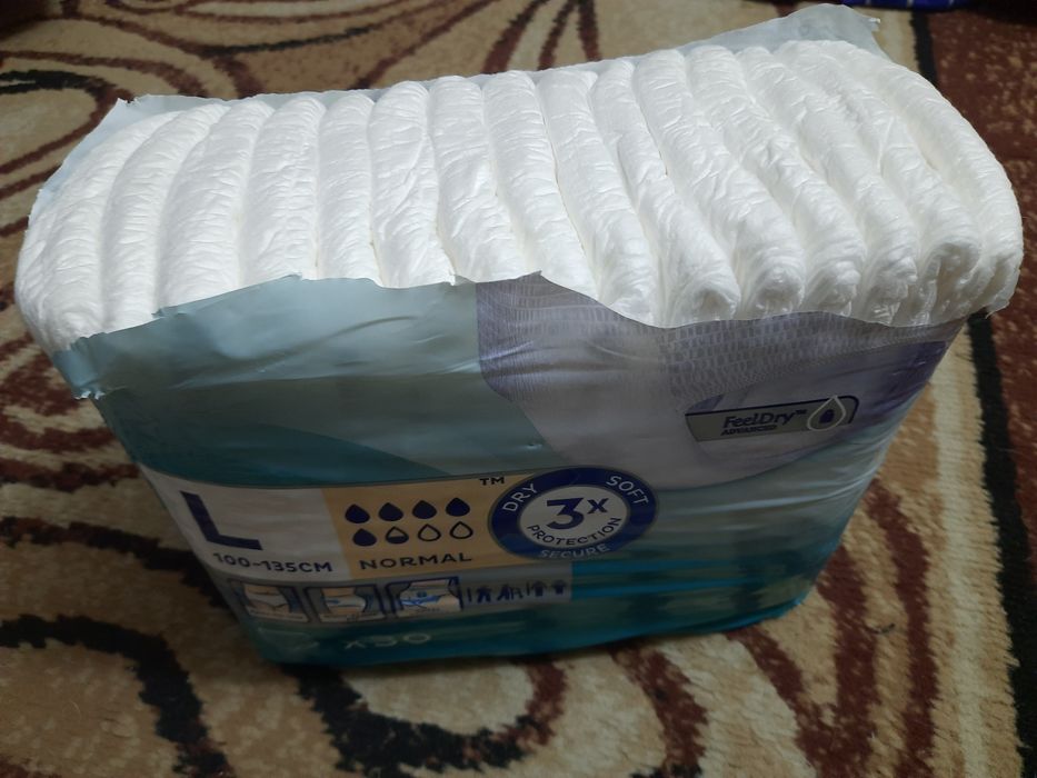 Pieluchomajtki Tena, rozmiar L - 45 sztuk