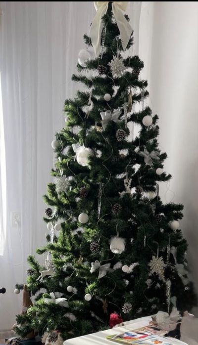 Ялинка 2,3 метра , темно-зелена