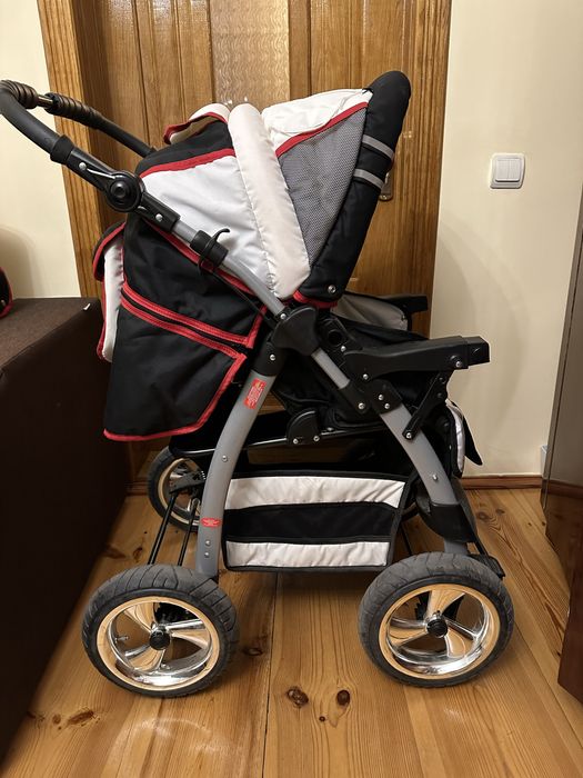 Коляска прогулянкова +люлька + дощовик+ сітка
