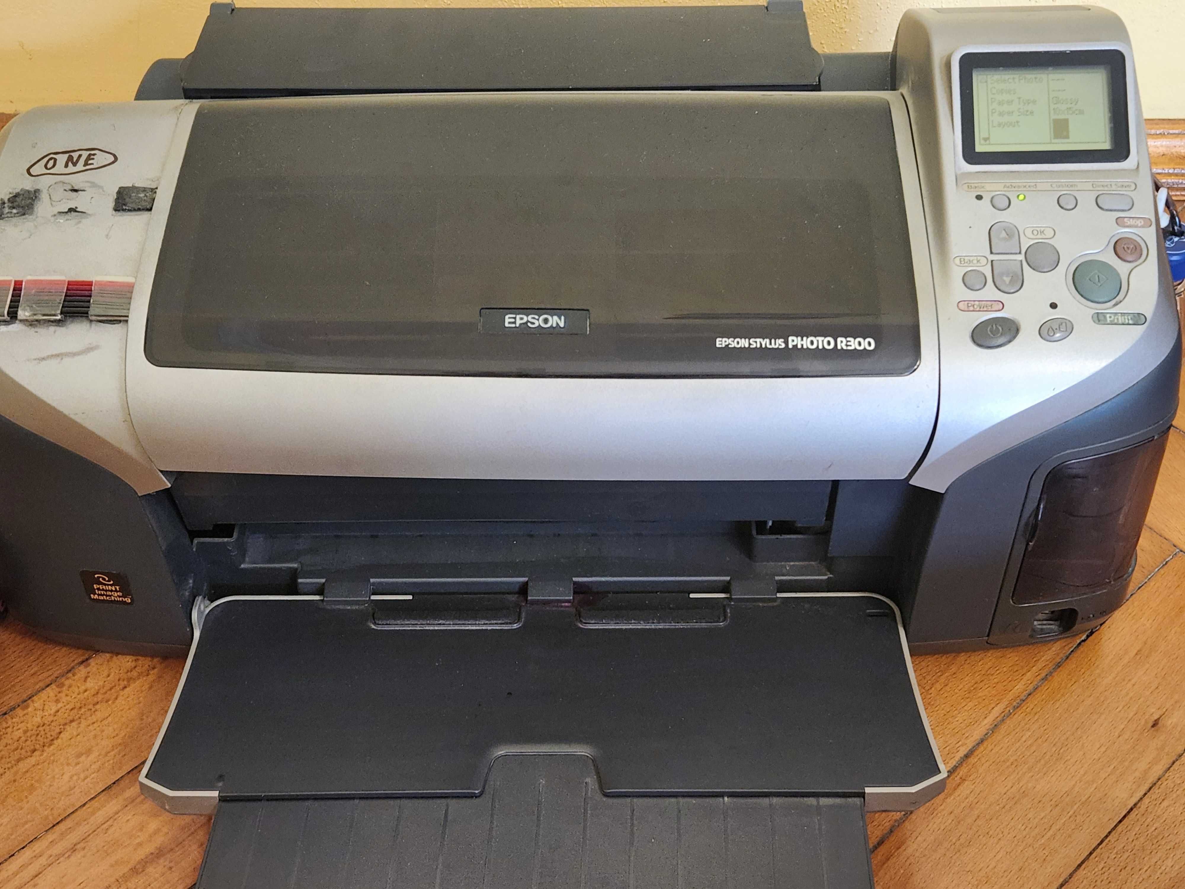 Принтер EPSON R300 с установленной СНПЧ