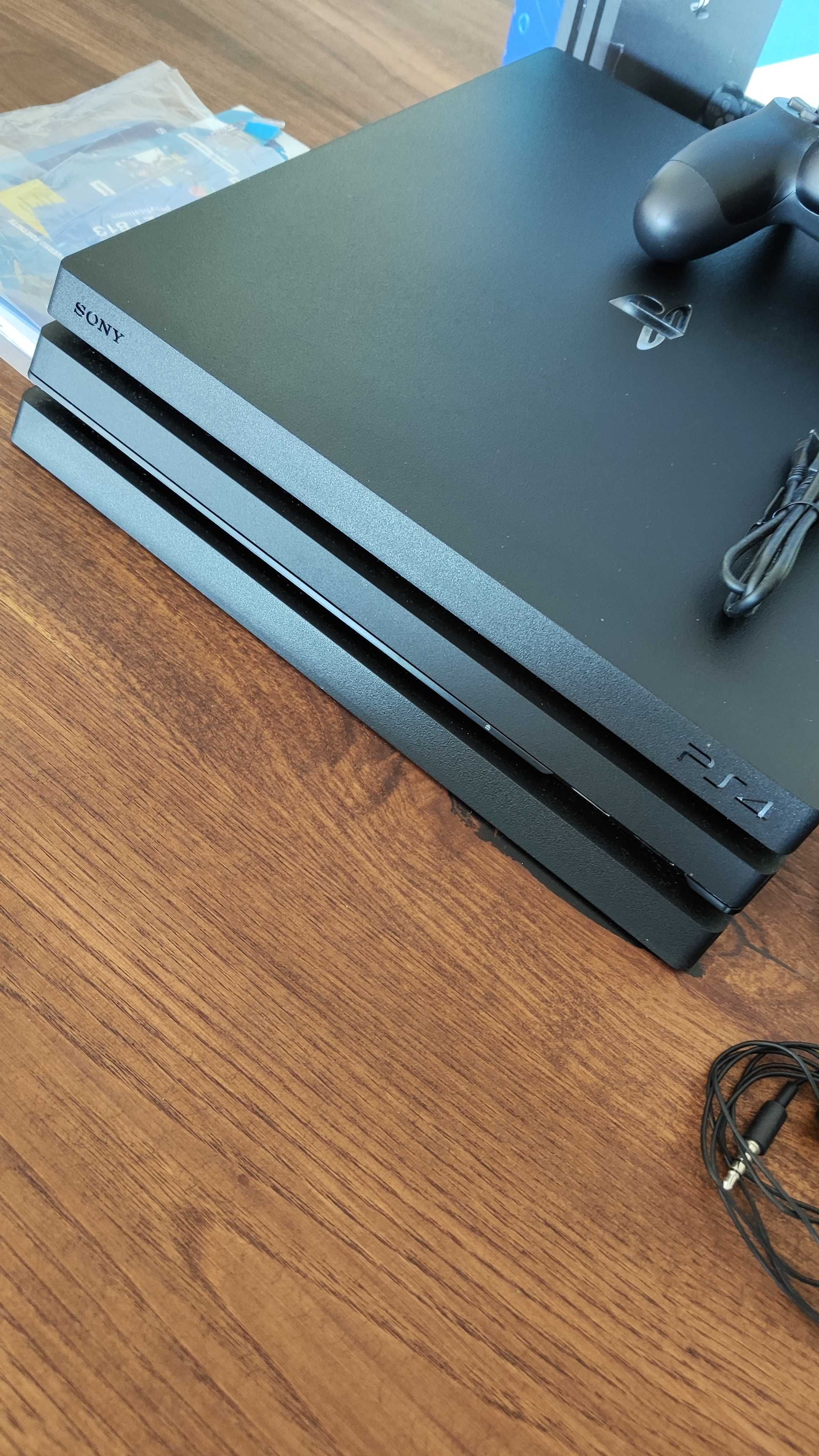 PS4 PRO 1TB 4K HDR (Como Nova+Comando+Caixa+Cabos)