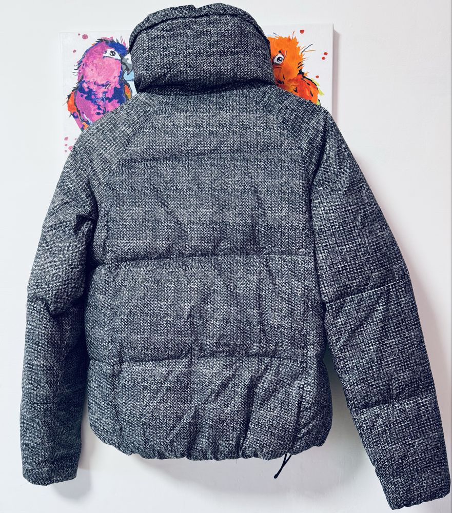 Поховики Gant, Max Mara, Lacoste (ціну знижено-по 2500 грн за кожен)