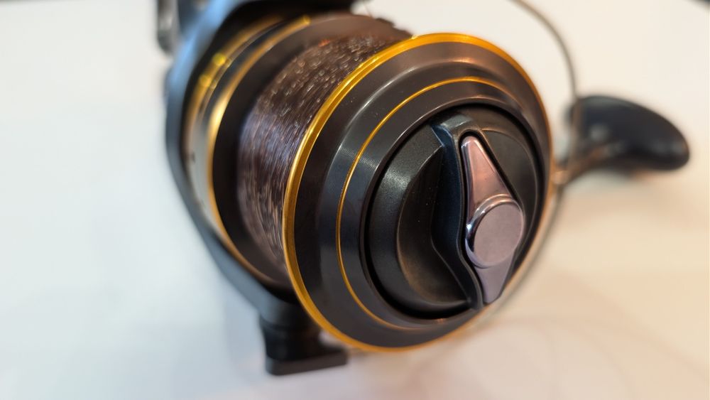 Kołowrotek Shark Avatar 9000