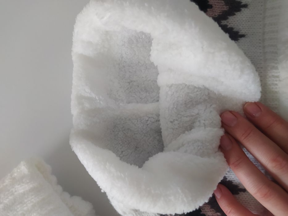 Zimowa czapka i komin