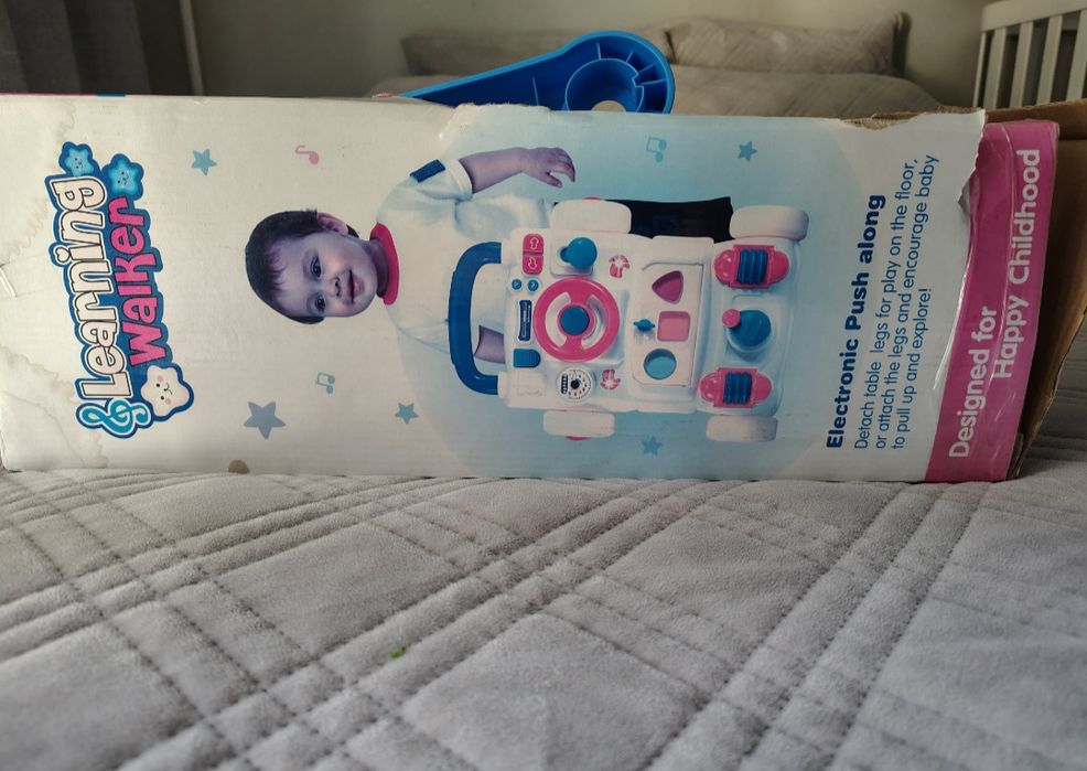 Музичні ходунки,ігровий центр, дитячий автомобіль