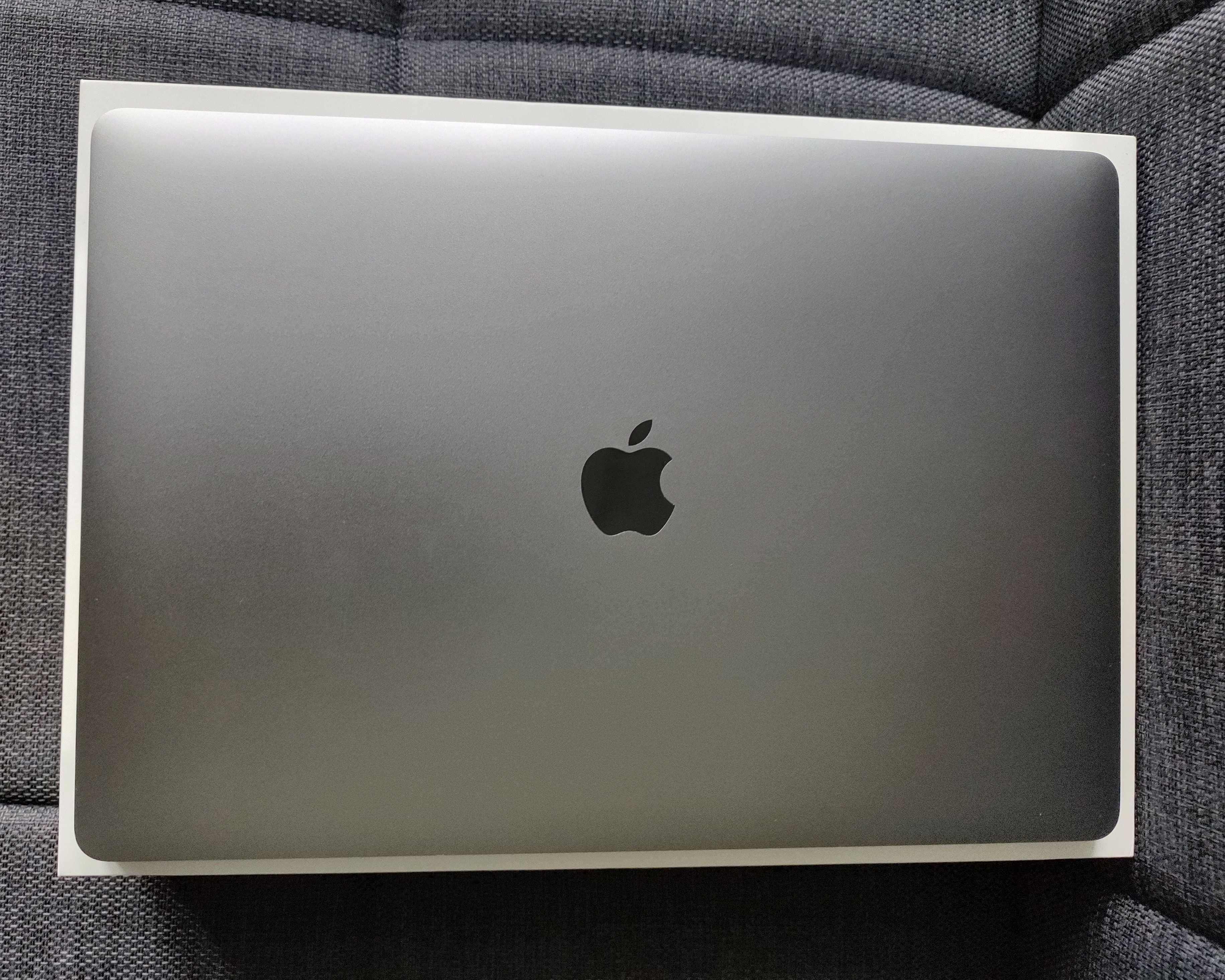 Macbook pro 15,6" 2018 i7 512GB