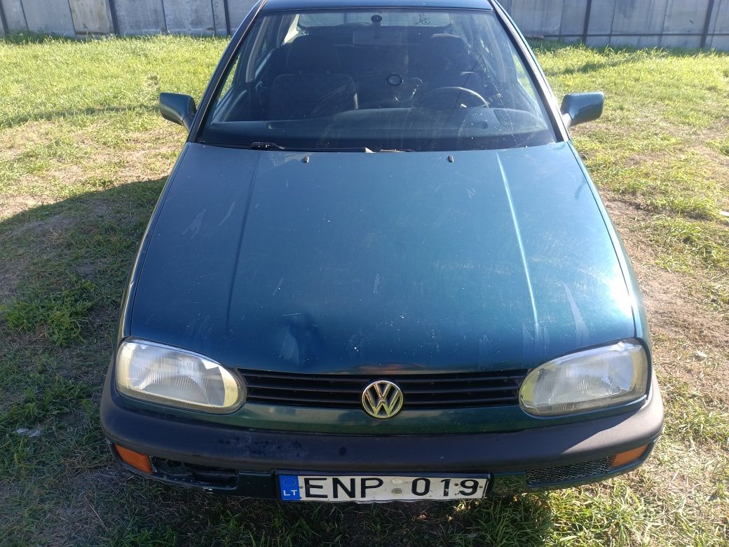 Продам машину Хэтчбек Volkswagen Golf 3