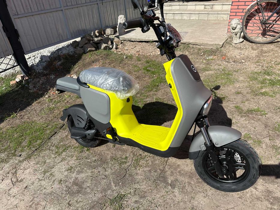 Электроскутер  НОВЫЙ