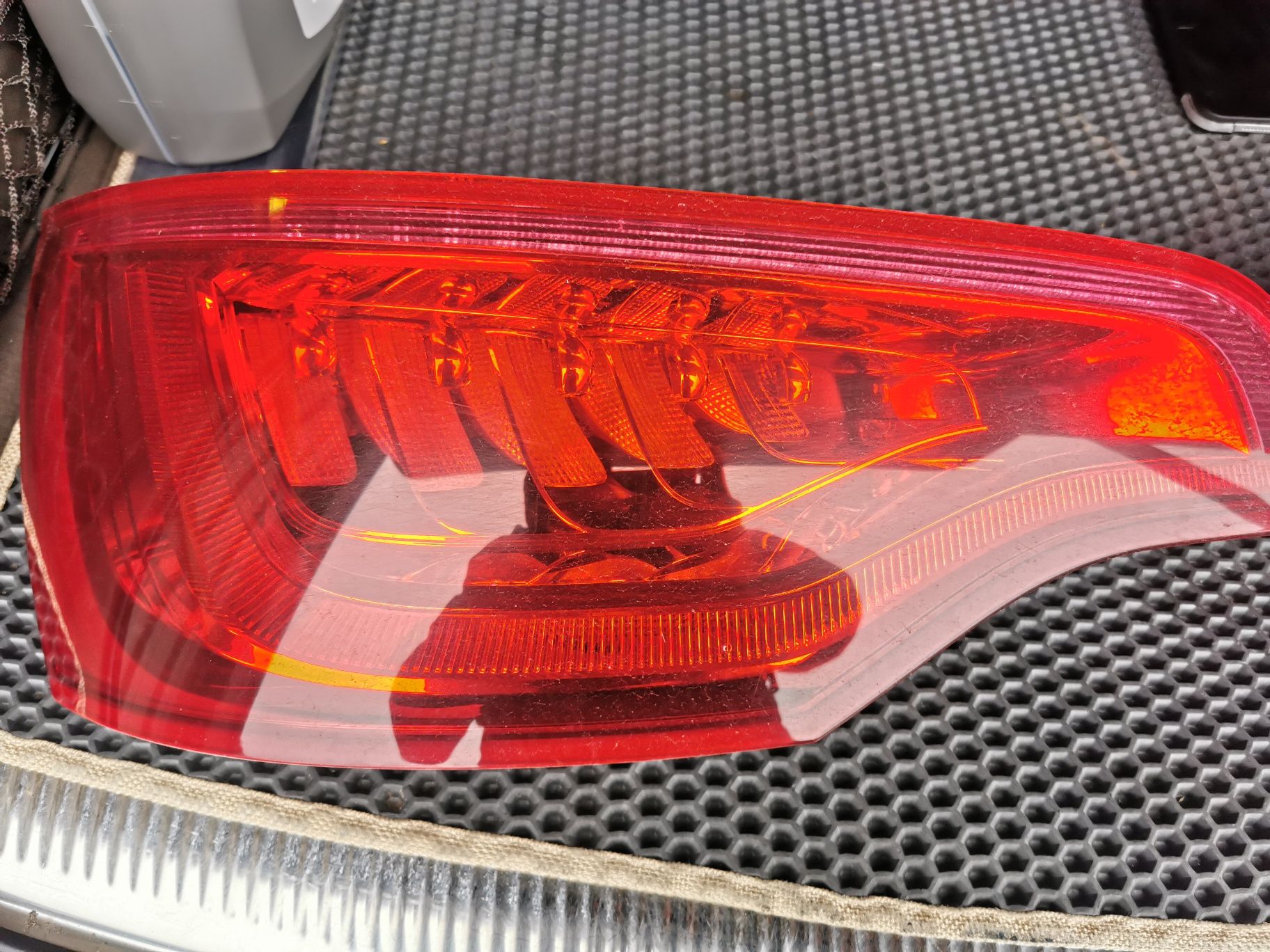 Фари задні оригінальні. Audi Q7 4L 2015 фары