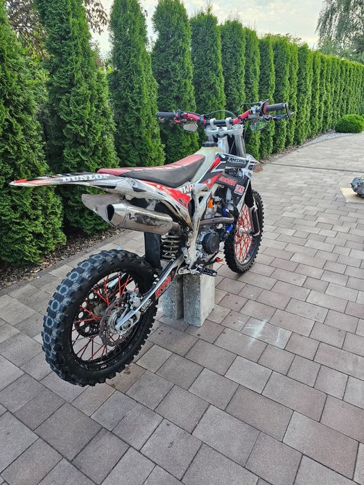 Cross Barton 300