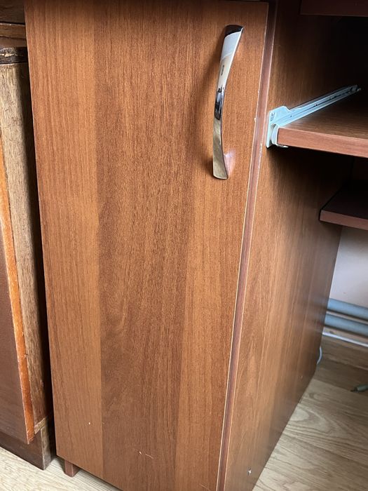 Компютерний стіл