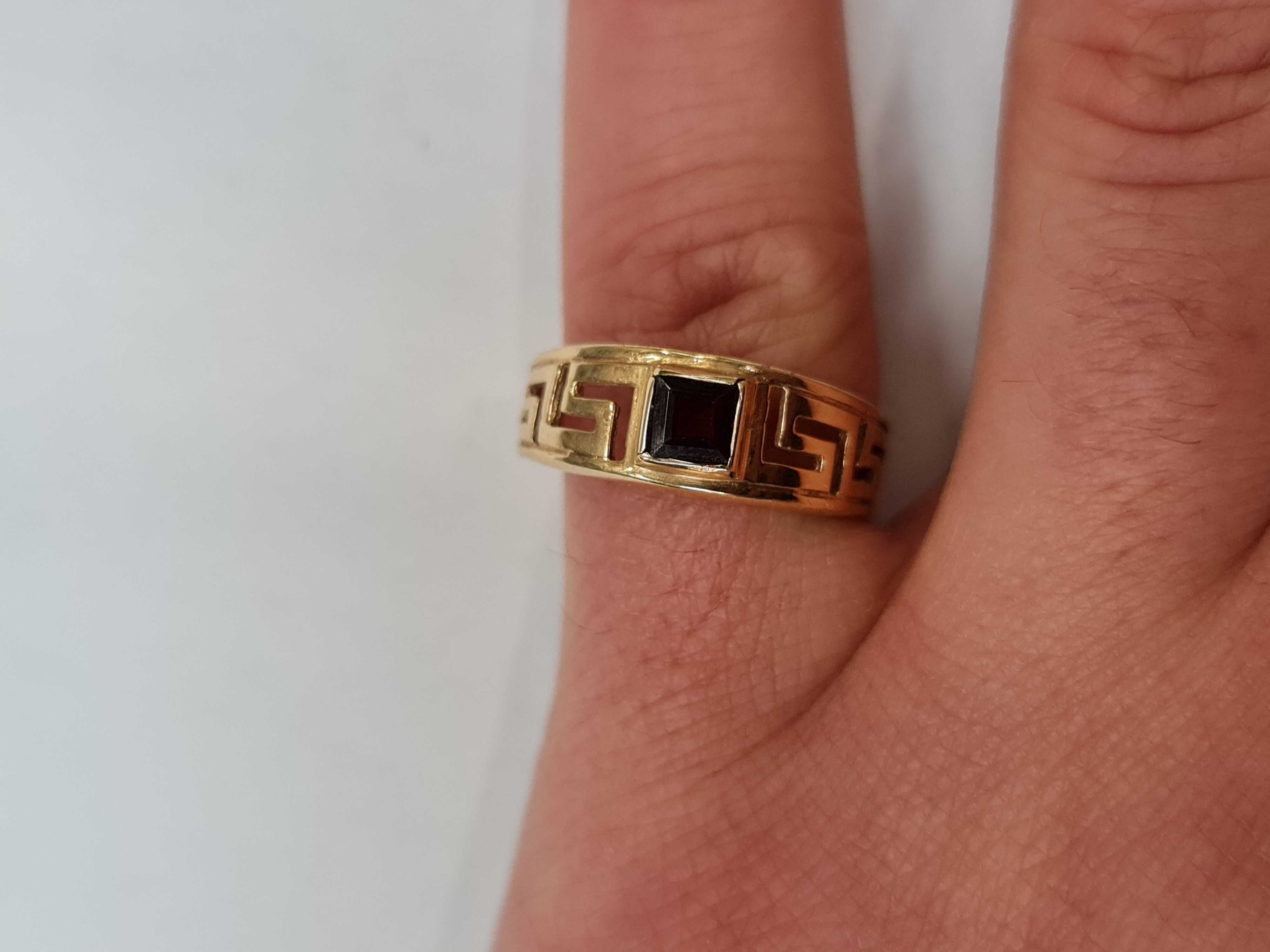 Złoty pierścionek damski/ Motyw Grecki/ 585/ 2.76 gram/ R15
