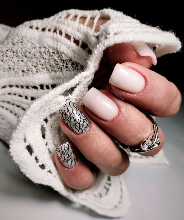 Манікюр/Педикюр/Нарощення  р-н Пасічна