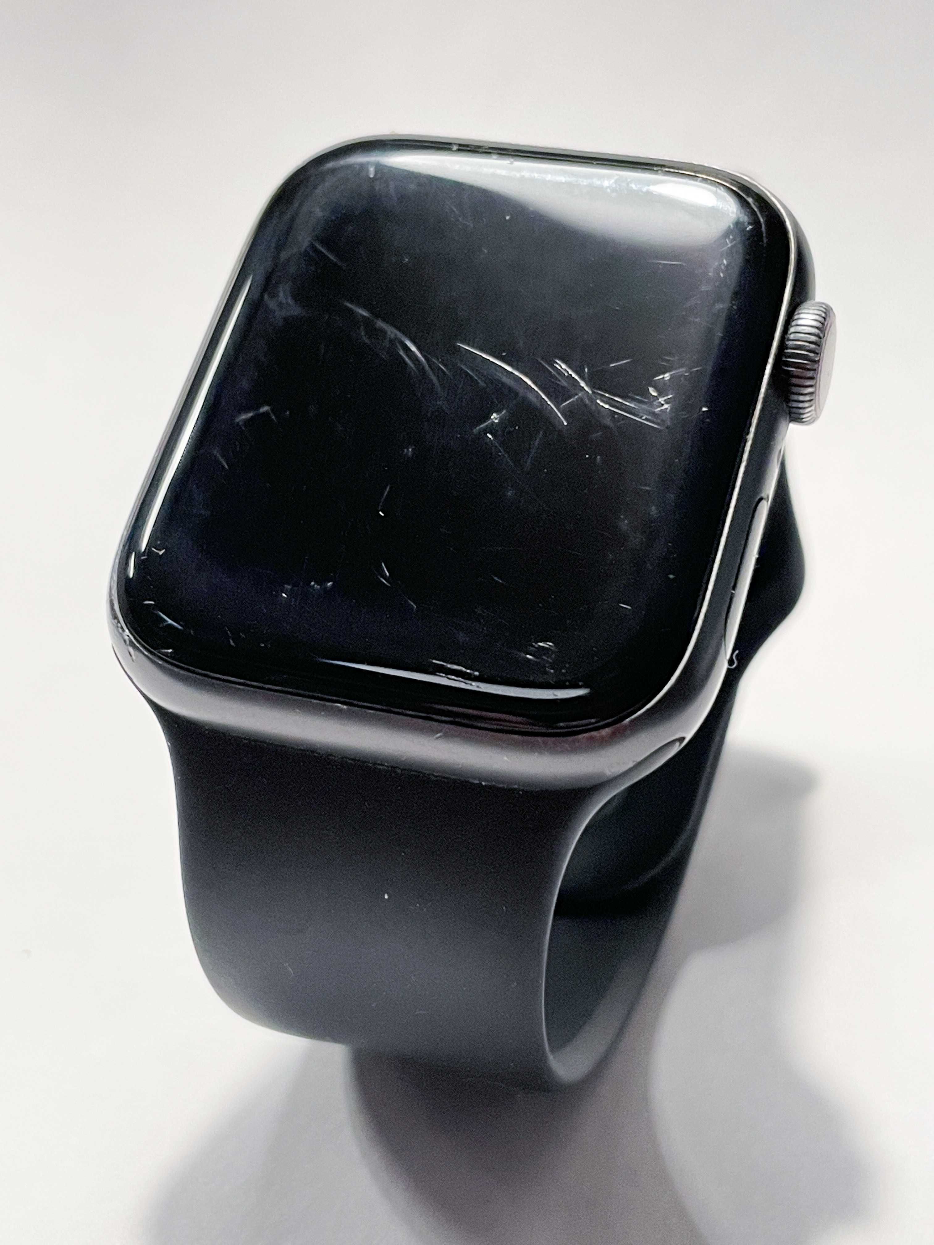 Apple Watch gen. 5 44mm Wifi/cellular(e-sim) + szkło ochronne GRATIS