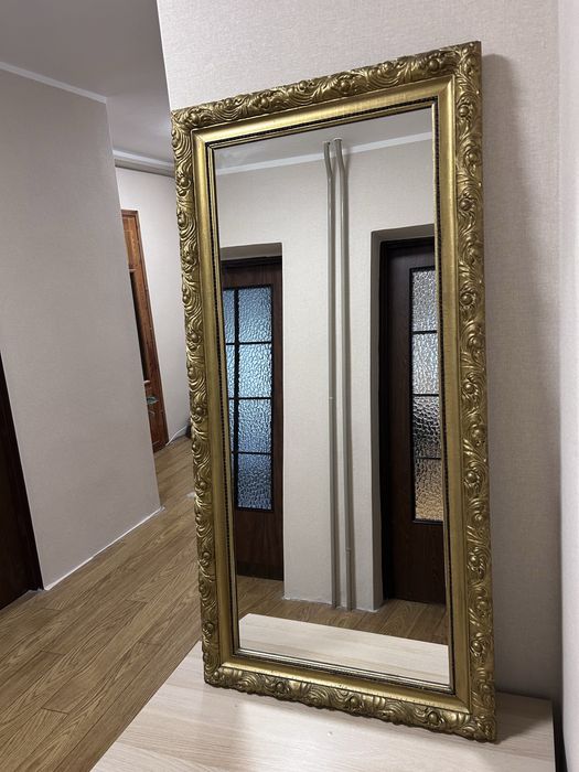 Duże lustro vintage złota rama