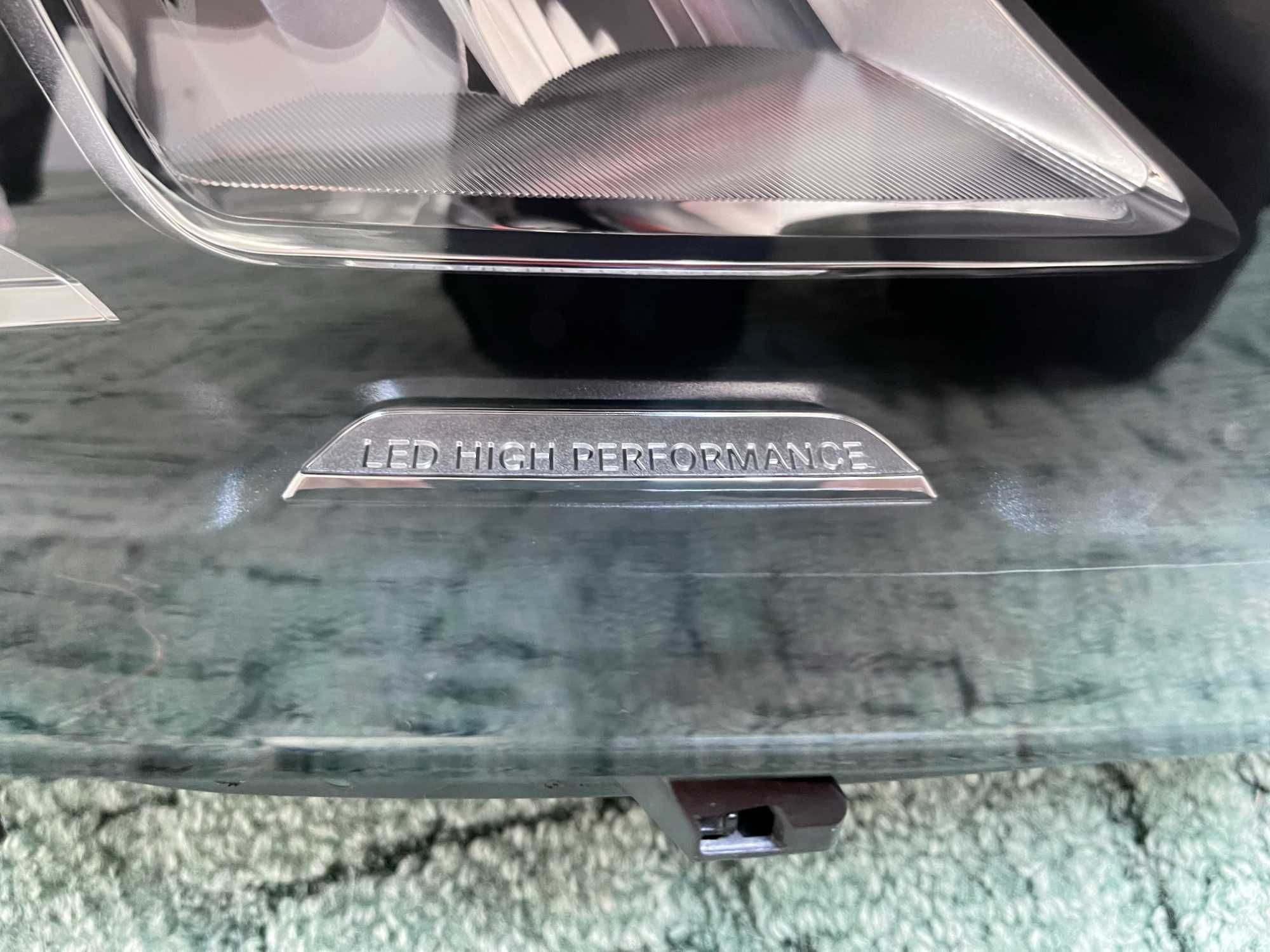 Mercedes CLA-Class W117 2017 - 2020 Фара передняя правая a1178206861