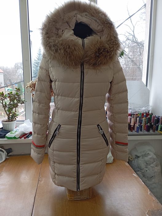 Пуховик MONCLER розмір 42-44