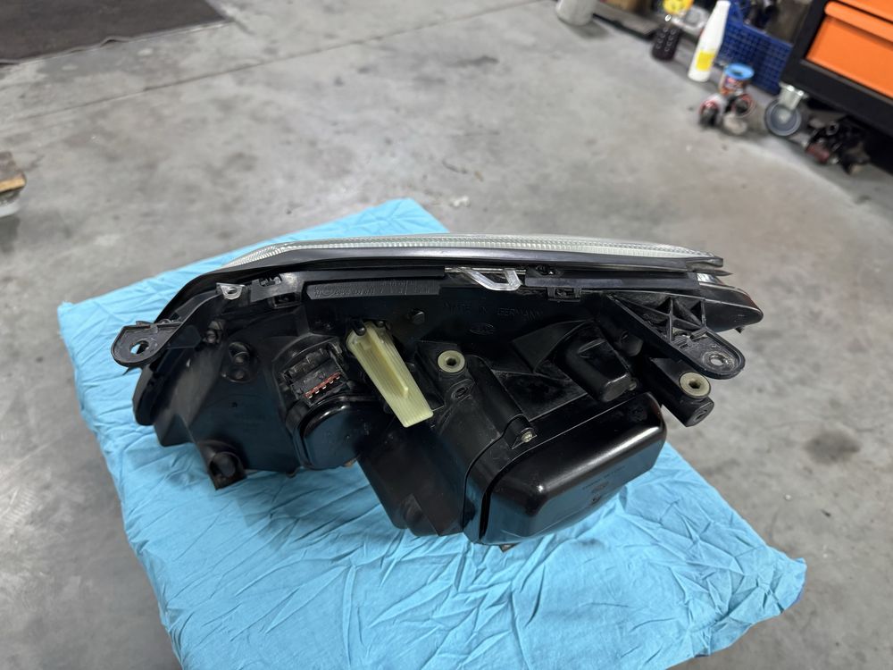 Opel vectra C bi-xenon skretny komplet EU