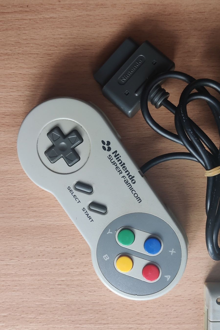 Консоль Super Nintendo Famicom (Японія) + 1 геймпад + 3 картріджа