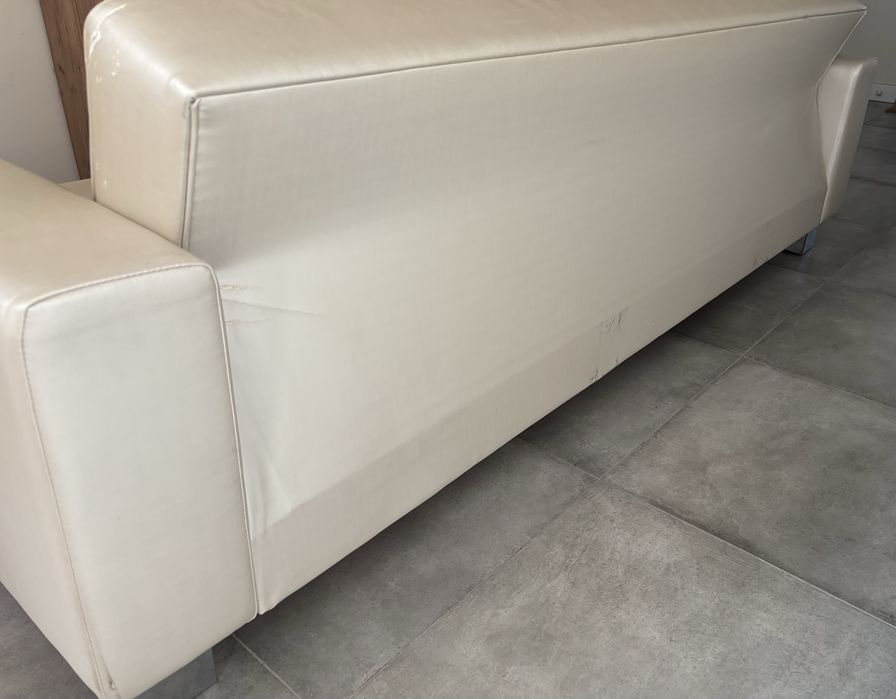 Kanapa rozkładana skórzana kremowa nowoczesna