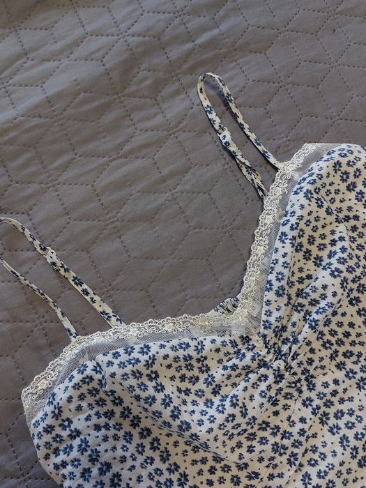 Літня сукня з рюшами