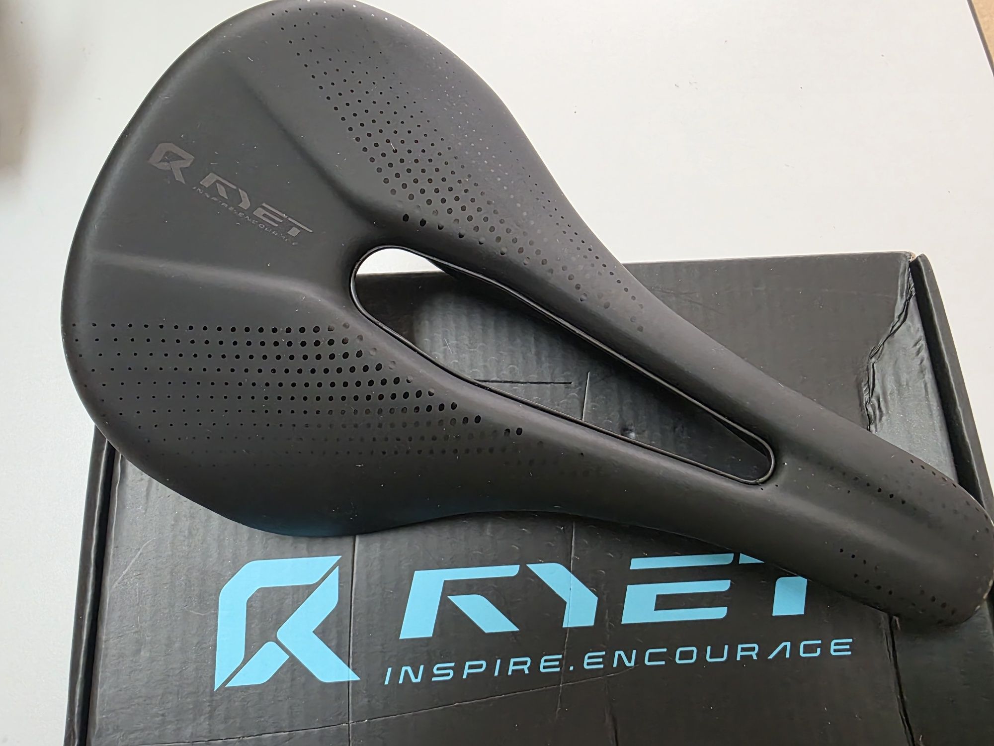 Selim Ryet Carbono 01 - Bicicleta