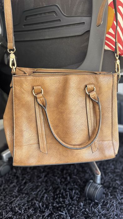 Mala castanha da Parfois