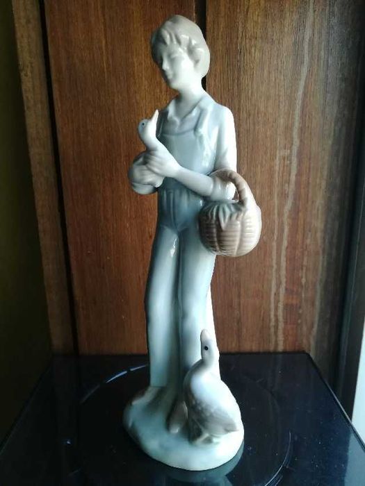 Casal em porcelana japonesa