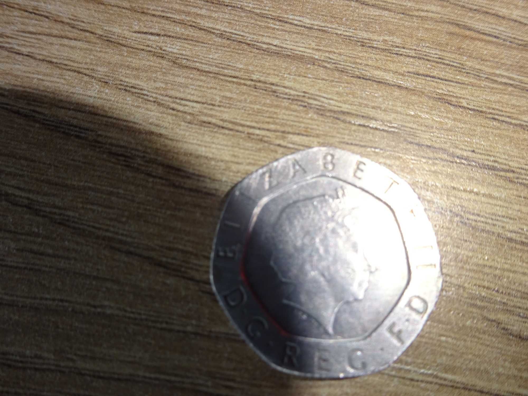 Moneta Wielka Brytania 20 Pence 2004 ELIZABETH II 2