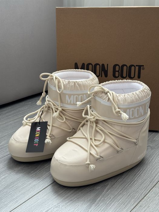 Мунбуты Moon Boot MB Icon Low Nylon beige снегоходы (NEW IN BOX)